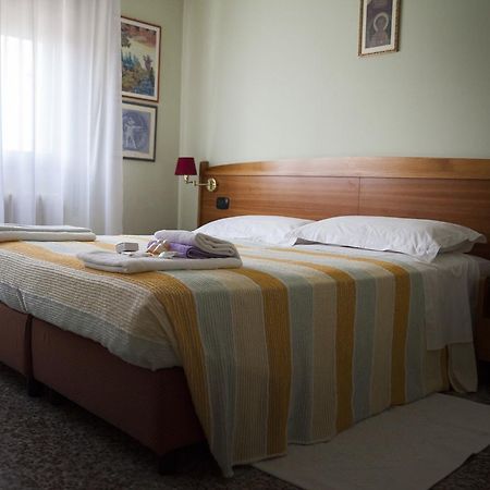 Hotel Trieste Pontelongo Extérieur photo