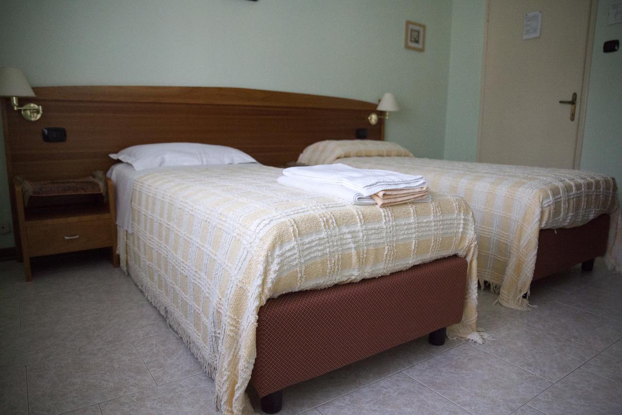 Hotel Trieste Pontelongo Extérieur photo